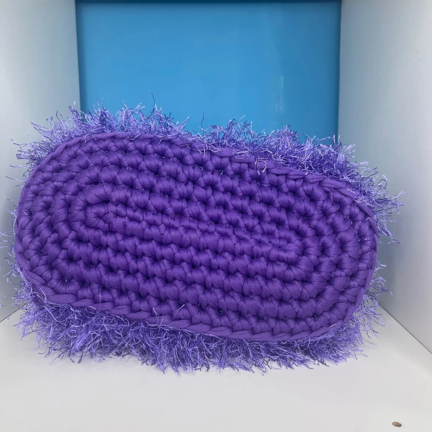 Clutch Pellicciosa Viola - Realizzata a Mano