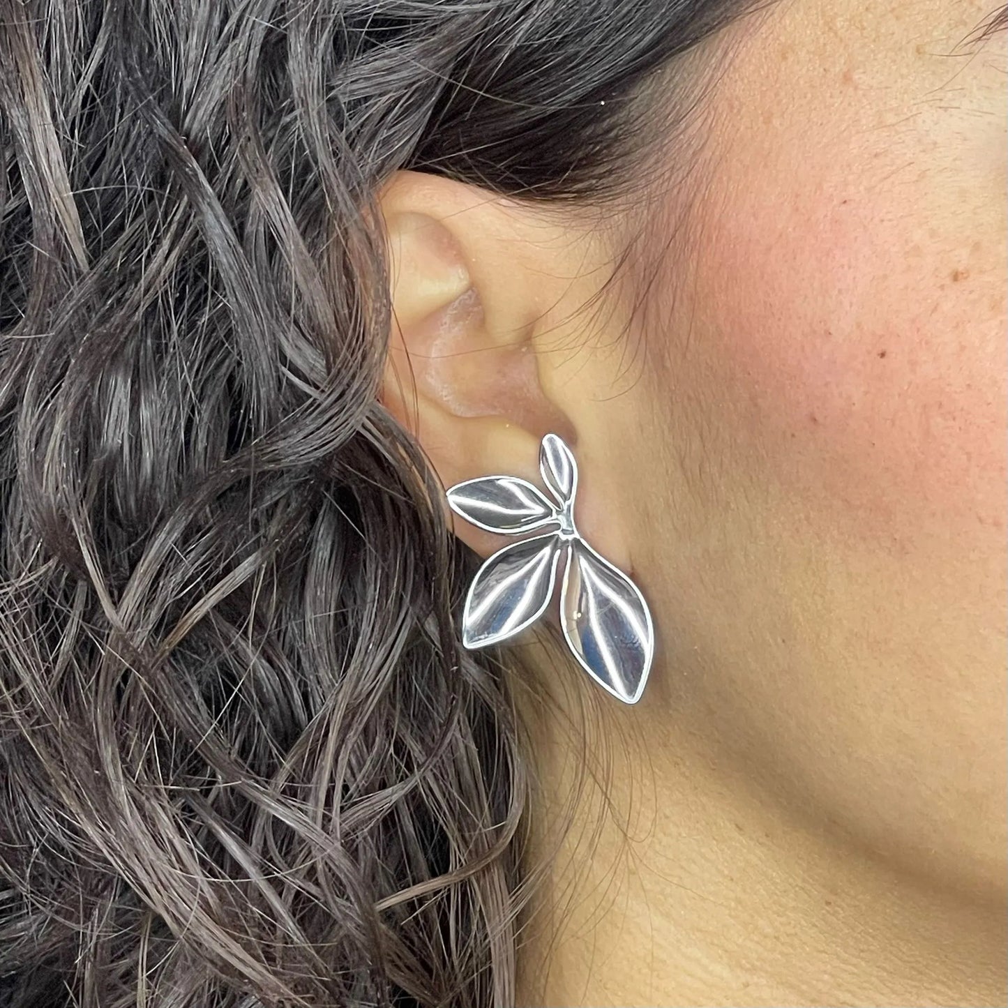 Orecchini Foglia Piccola - Vari Colori