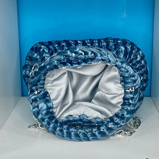 Clutch da 20 cm in Velluto Polvere di Zucchero con Swarovski