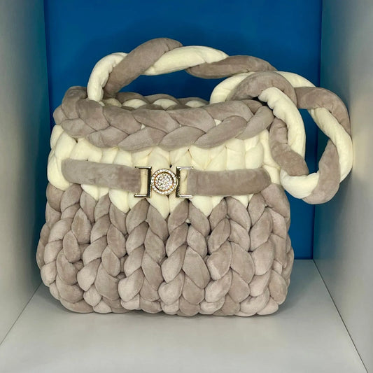 Borsa Marshmallow in Velluto Bianca e Beije - Realizzata a Mano