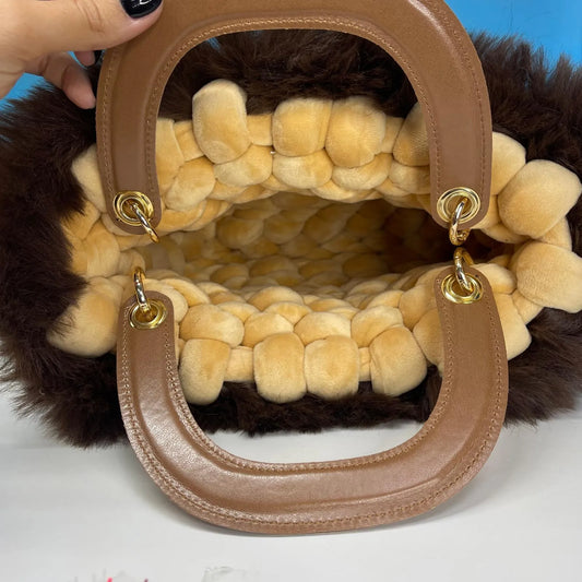 Borsa Marshmallow in Velluto con Pelliccia e Manici in Pelle