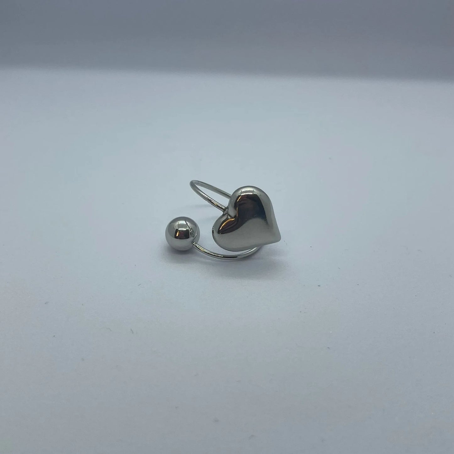 Anello Cuore con Sfera