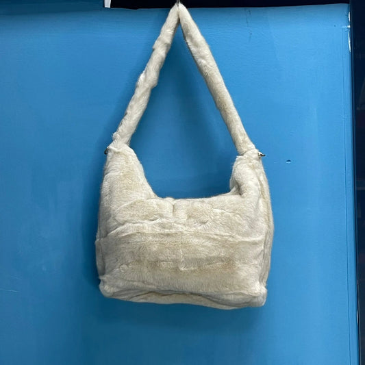 Borsa Pellicciosa Panna con Tracolla Catenina