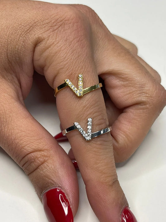 Anello Lettera V
